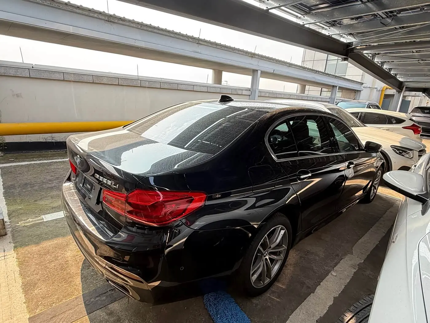 BMW 5 Series 2020 — Фото 3/7