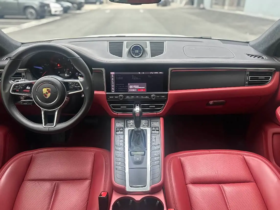 Porsche Macan 2021 — Photo 5/12