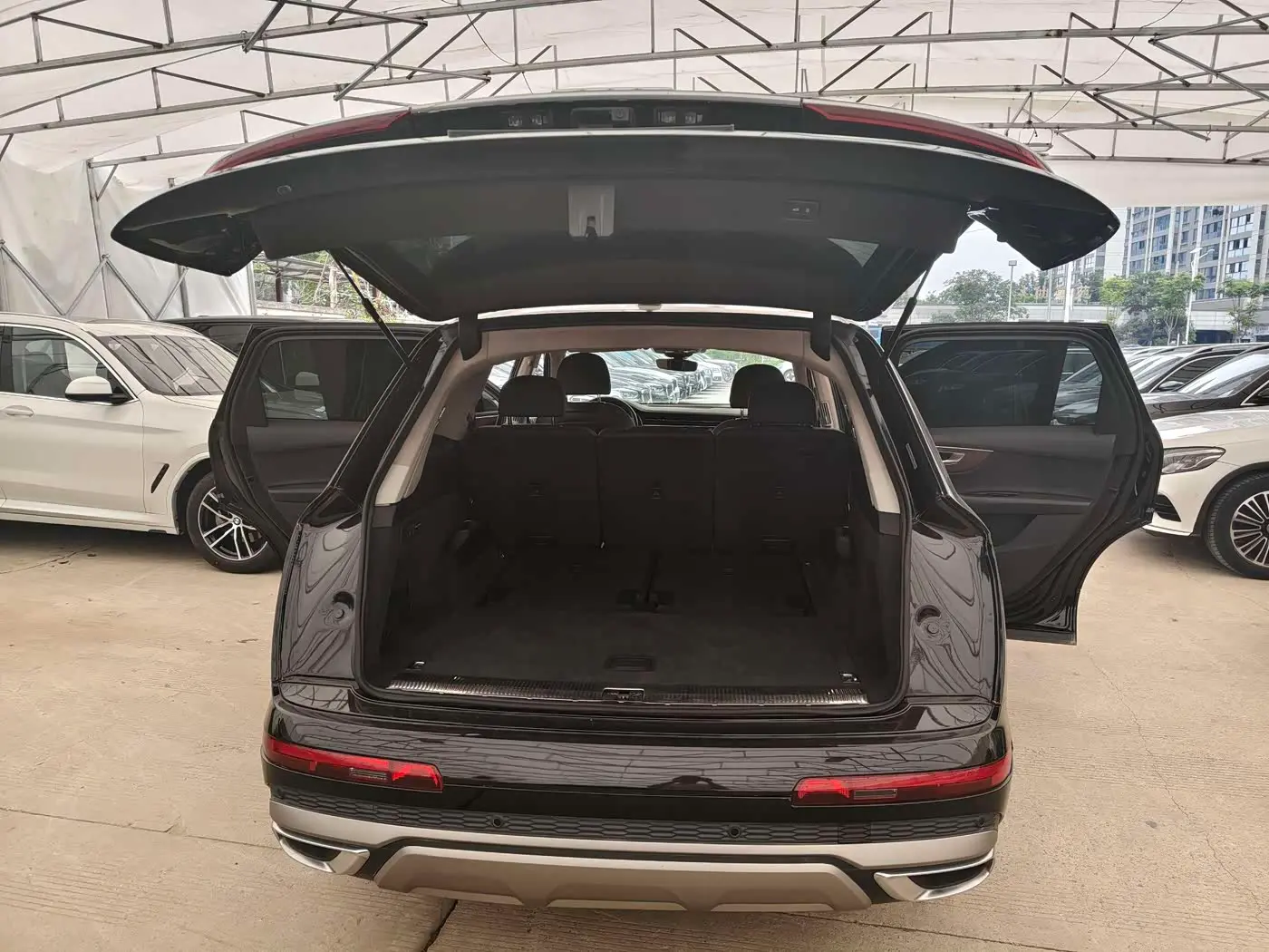 Audi Q7 2022 — Photo 17/20