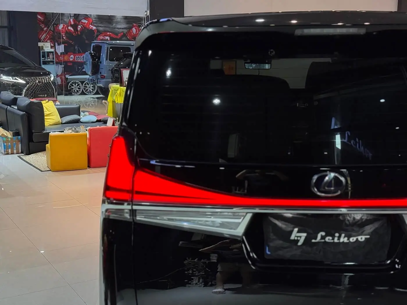 Lexus LM 2022 — Photo 12/12