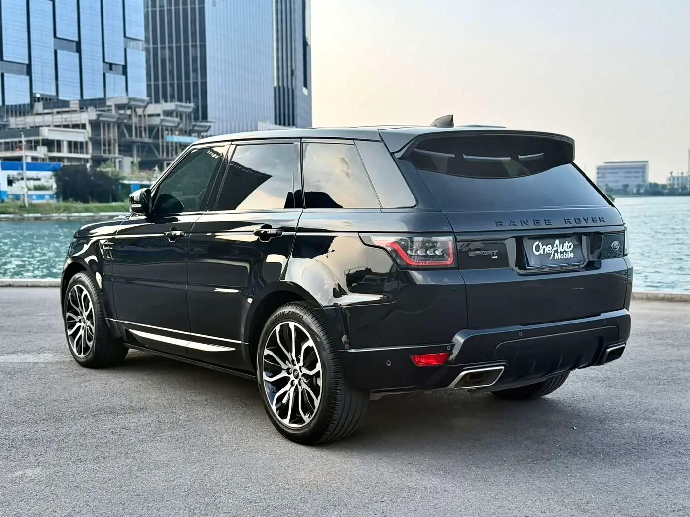 Land Rover Range Rover Sport 2021 — ფოტო 3/11