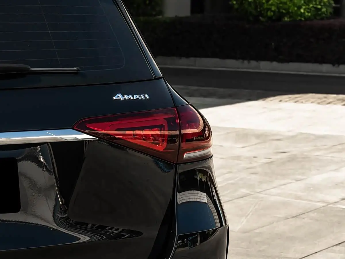 Mercedes-Benz GLE 2022 — Photo 18/20