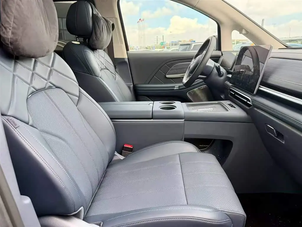 Voyah Auto Voyah Dreamer 2025 — Photo 11/15
