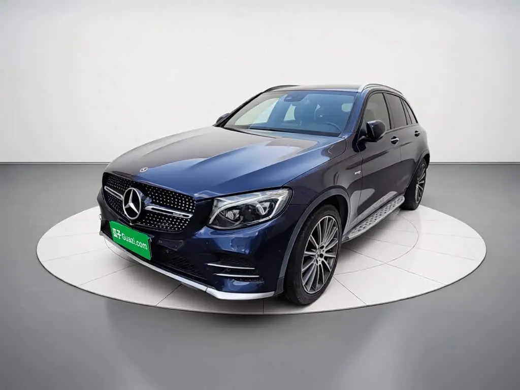 Mercedes-Benz GLC AMG 2018 — Фото 2/20