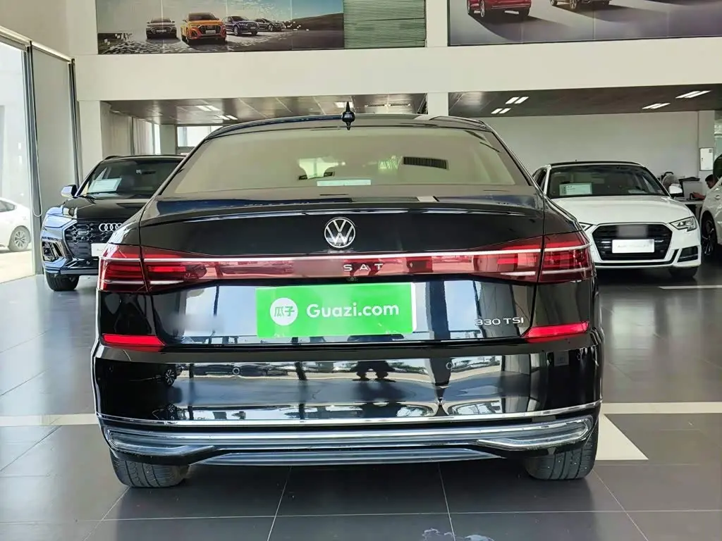 Volkswagen Passat 2023 — Фото 6/20