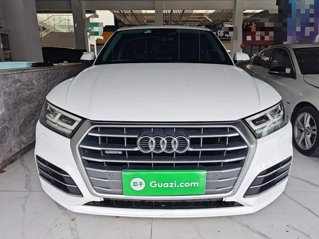 Audi Q5L 2019 — Фото 3/20