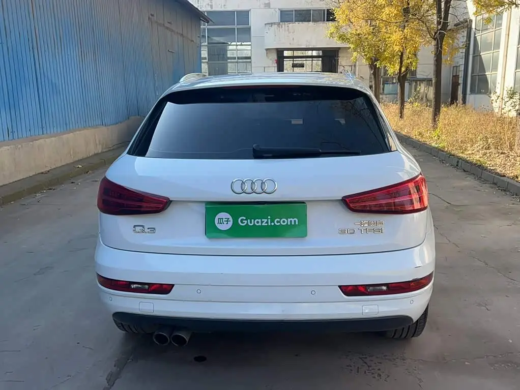 Audi Q3 2018 — Şəkil 6/11