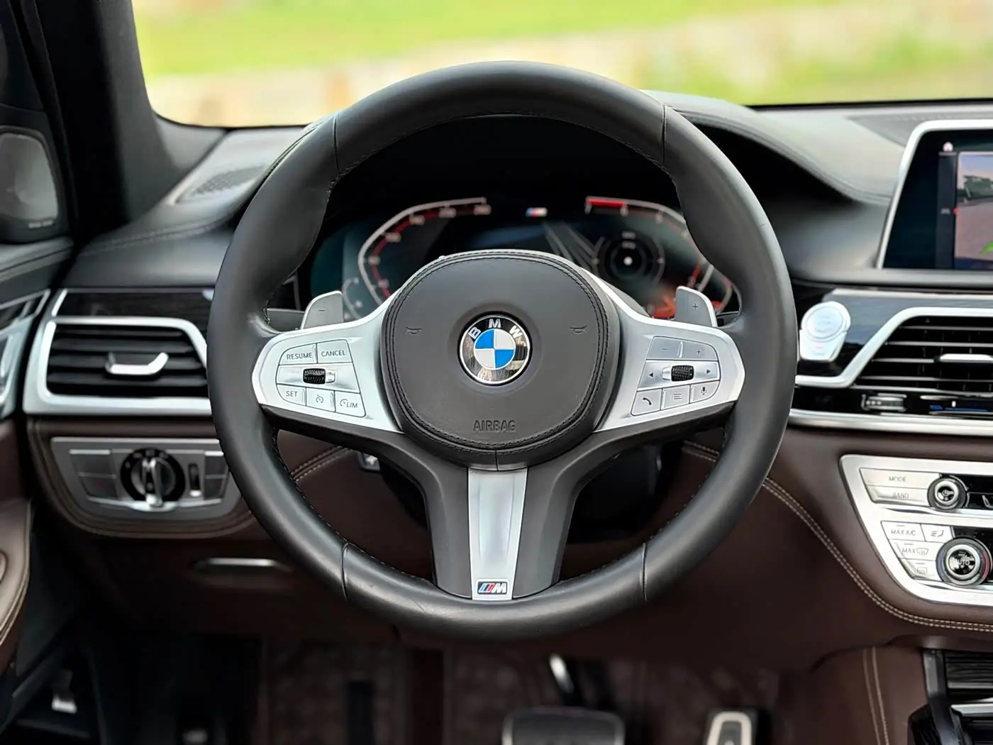 BMW 7 Series 2020 — Photo 11/20