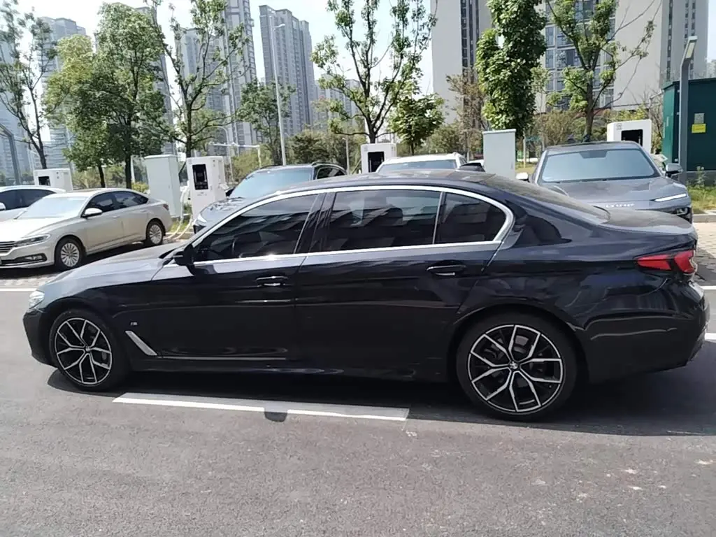 BMW 5 Series 2022 — Photo 5/20