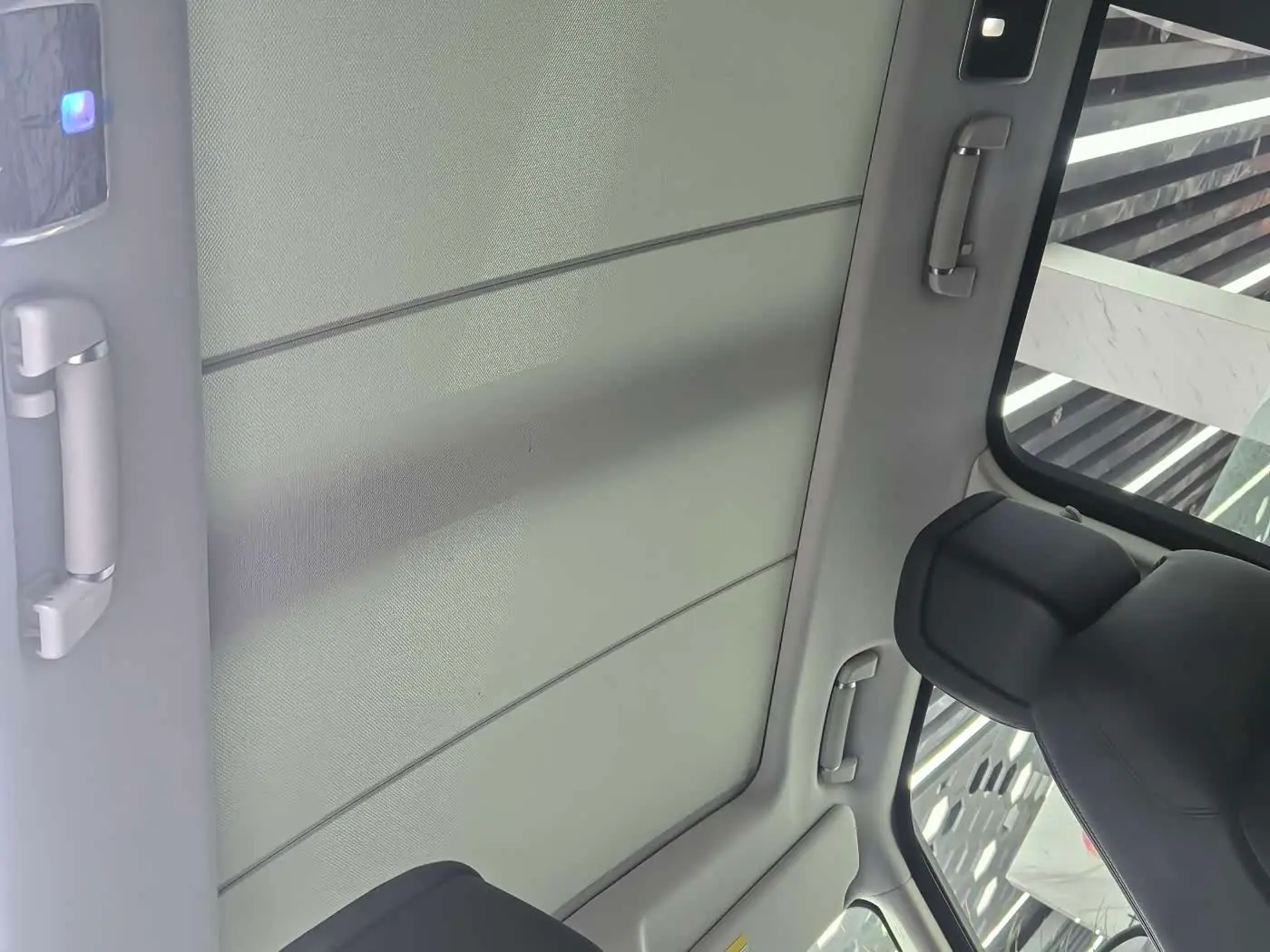 Land Rover Range Rover 2018 — Şəkil 17/19