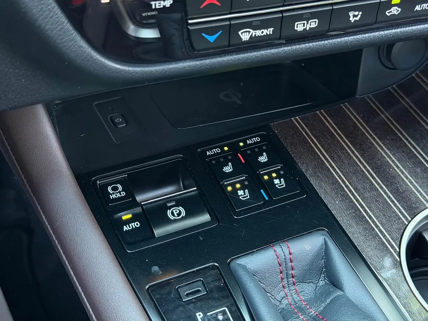 Lexus RX 2017 — Photo 15/20