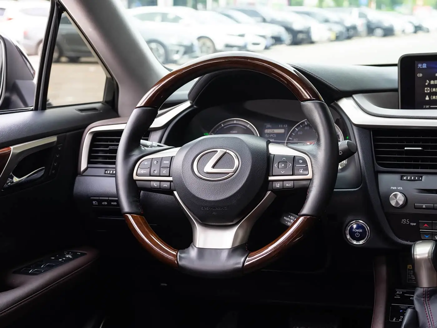 Lexus RX 2016 — Photo 14/20