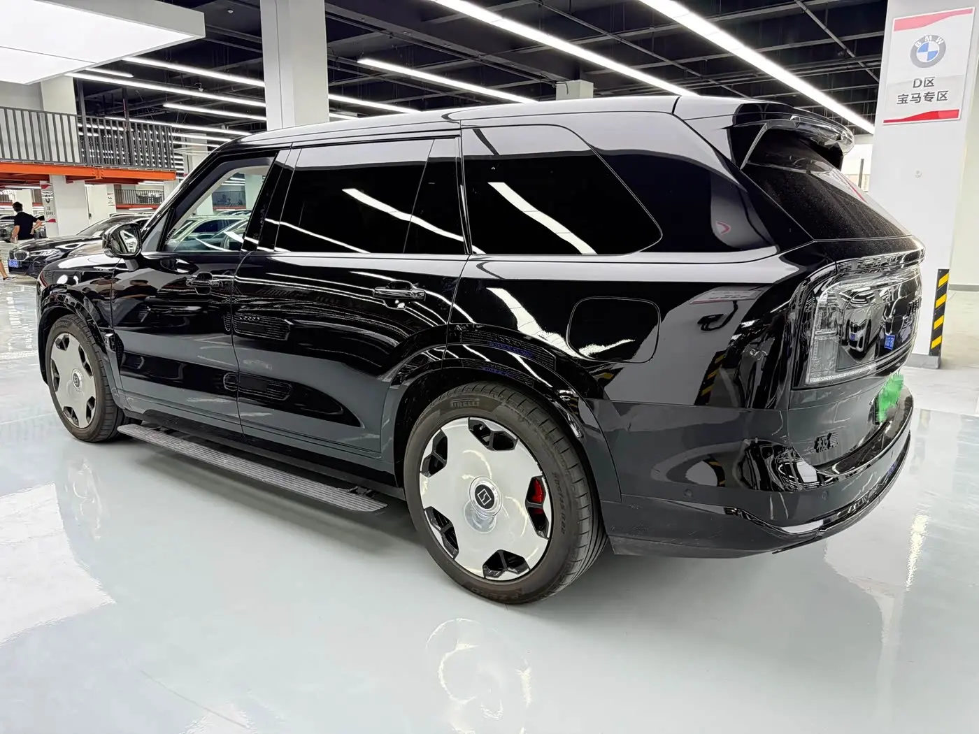 ZEEKR 9X 2026 — Photo 16/17