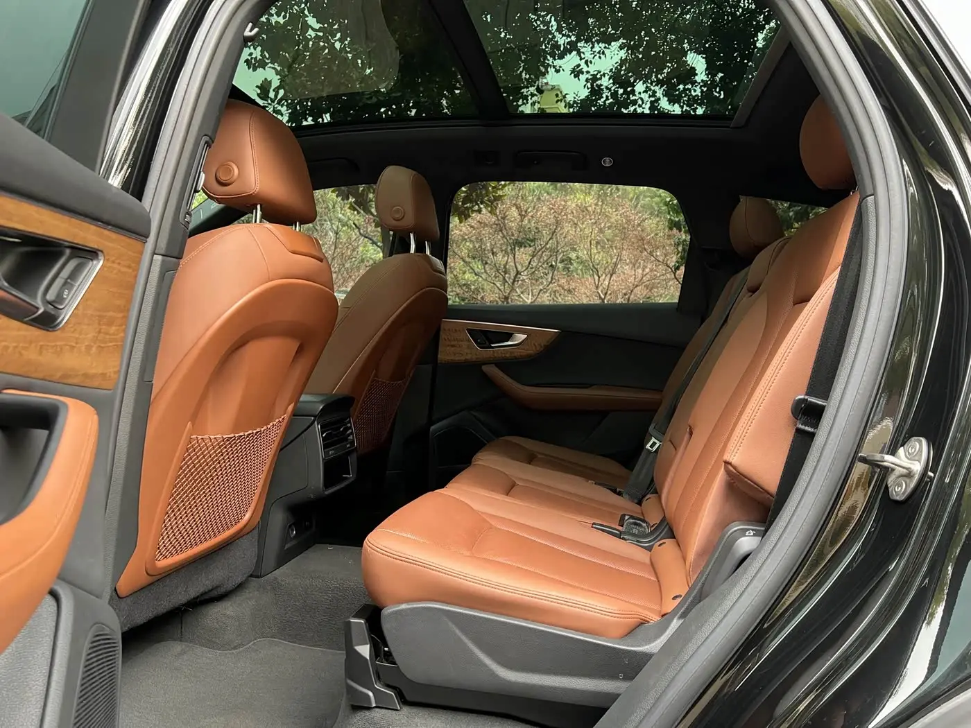 Audi Q7 2023 — Photo 9/20