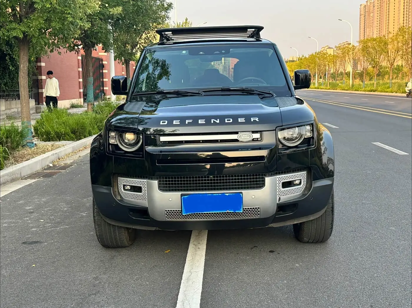 Land Rover Defender 2020 — Photo 17/20
