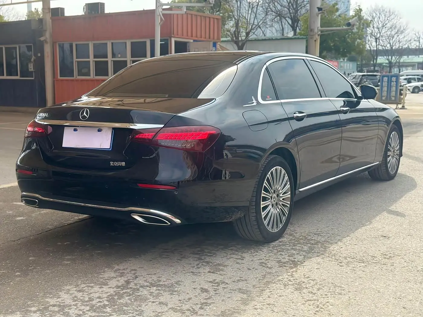 Mercedes-Benz E-Class 2023 — Şəkil 9/12