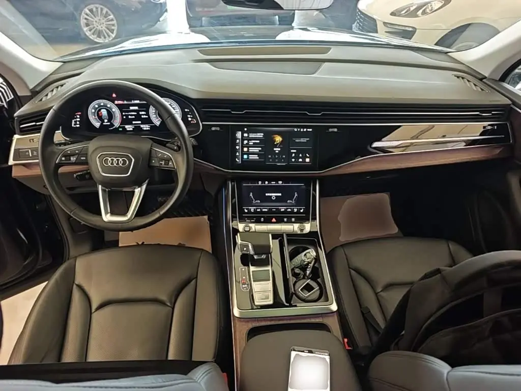 Audi Q7 2022 — Фото 10/20