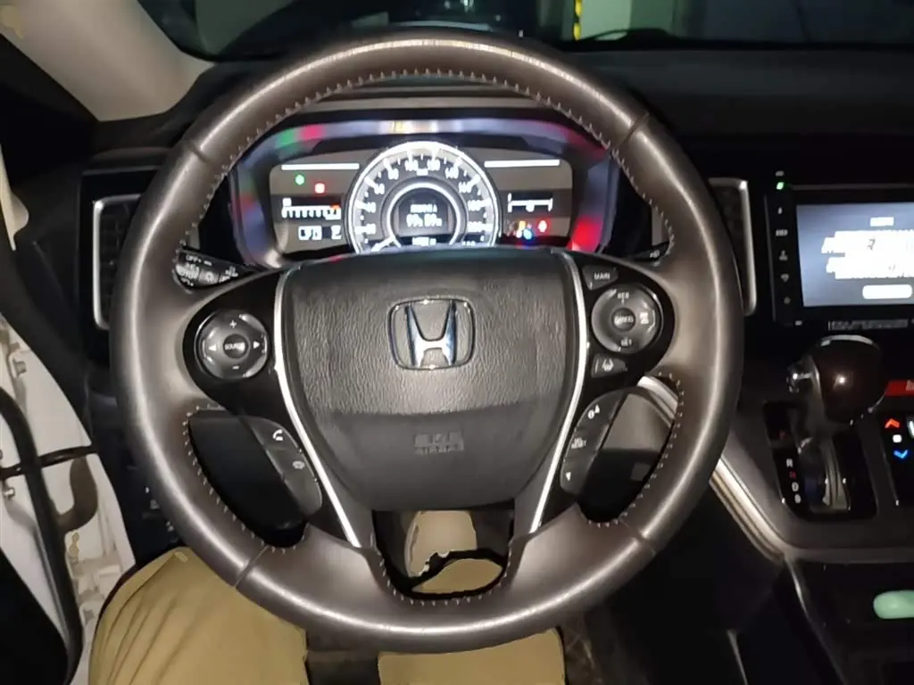 Honda Elysion 2019 — Şəkil 11/20