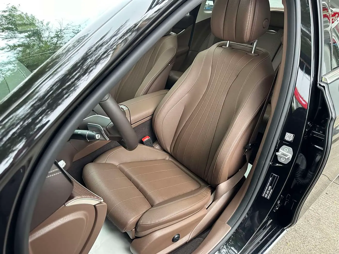 Mercedes-Benz E-Class 2023 — Фото 10/17