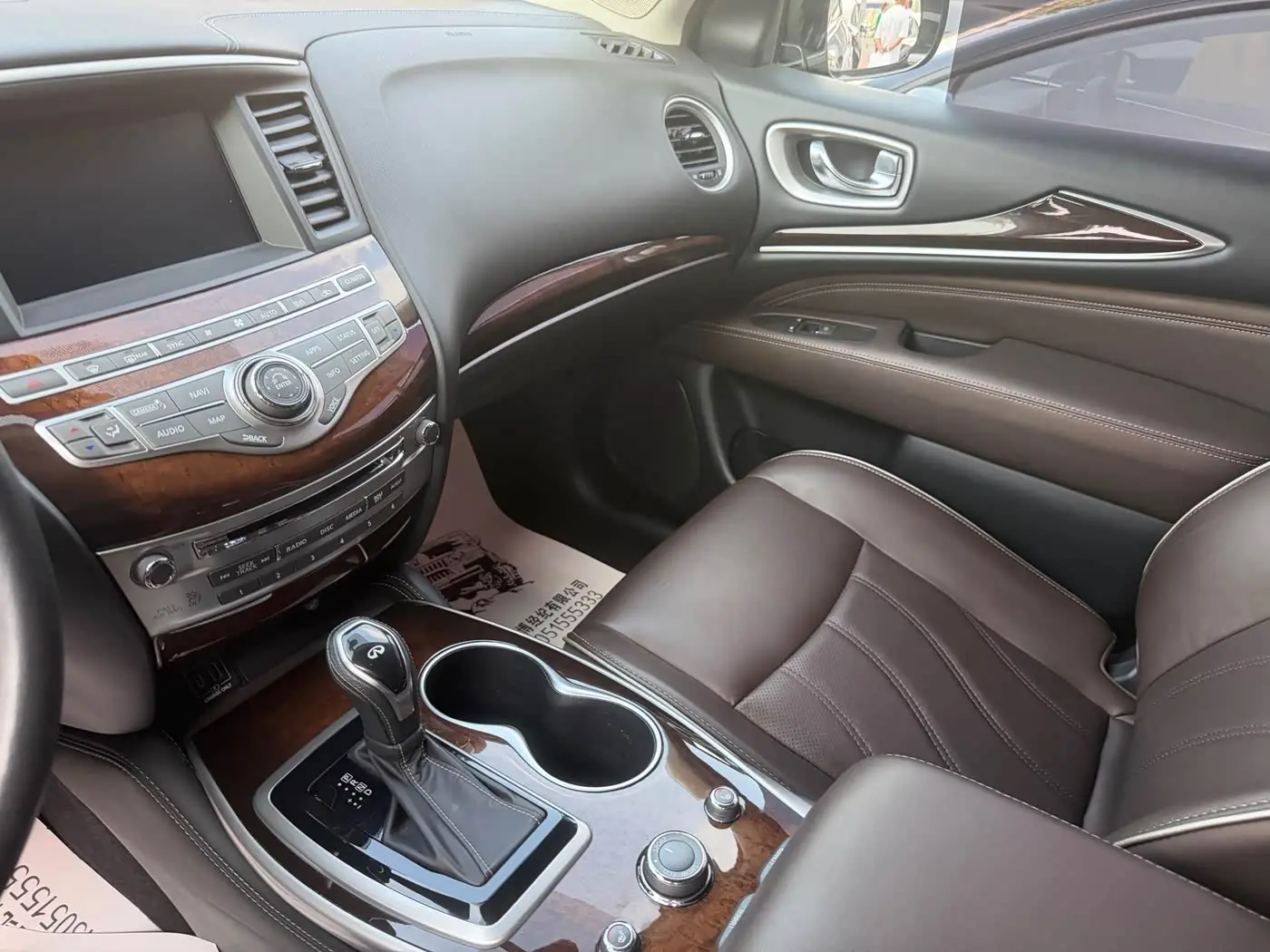 Infiniti QX60 2020 — Photo 5/12