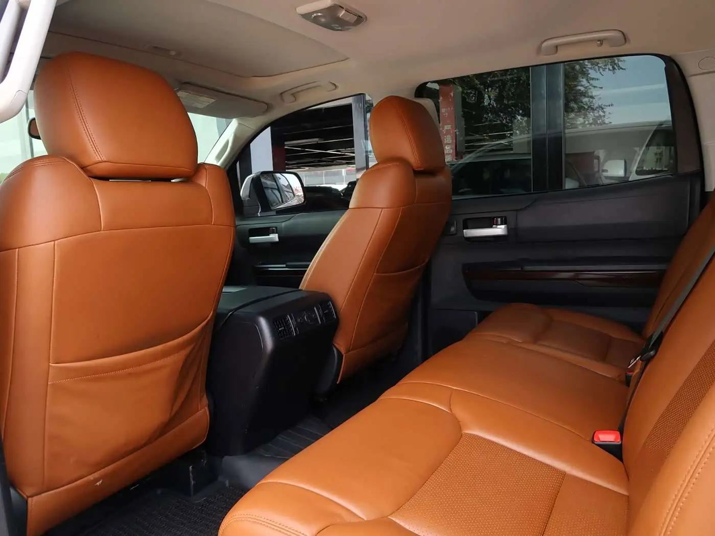 Toyota Tundra 2016 — Photo 6/12