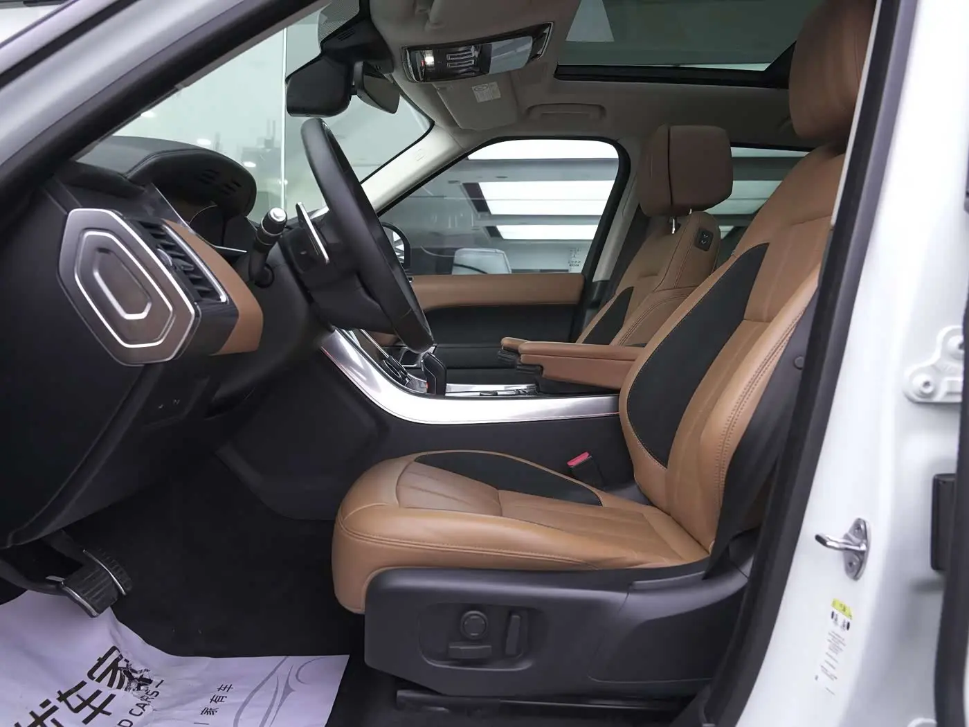 Land Rover Range Rover Sport 2020 — Photo 6/15