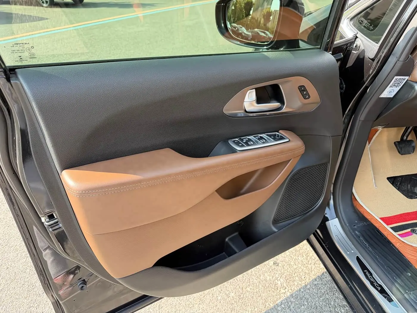 Chrysler Grand Voyager 2019 — Photo 5/17