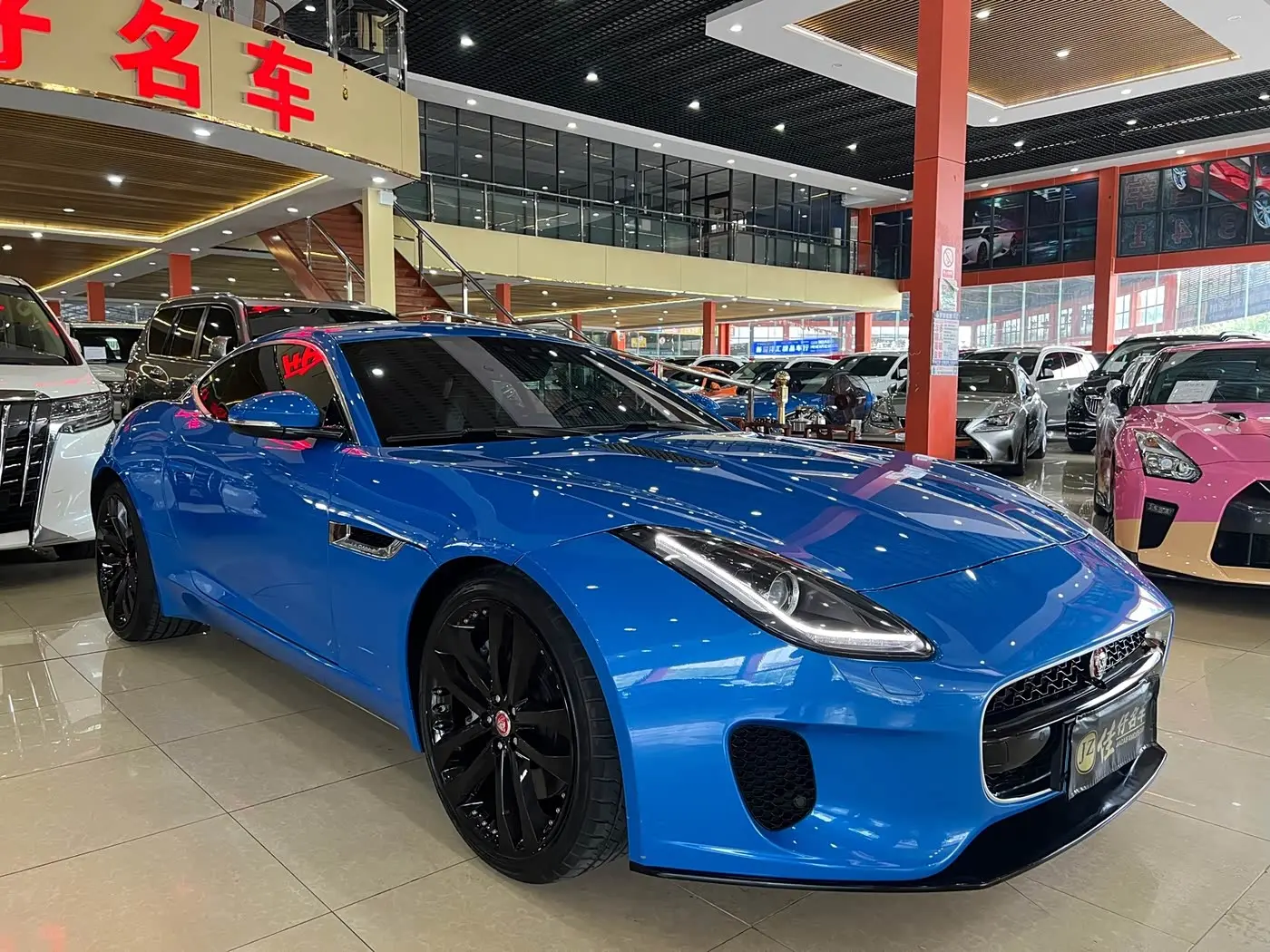 Jaguar F-TYPE 2019 — ფოტო 3/15