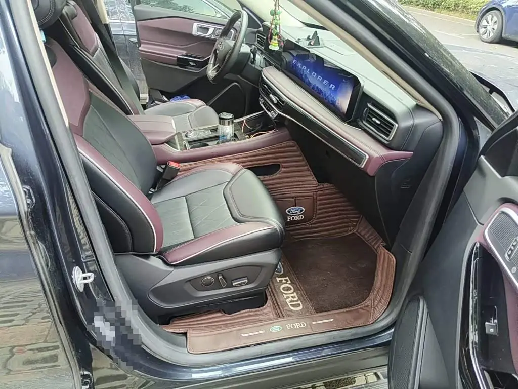 Ford Explorer 2023 — Şəkil 13/13
