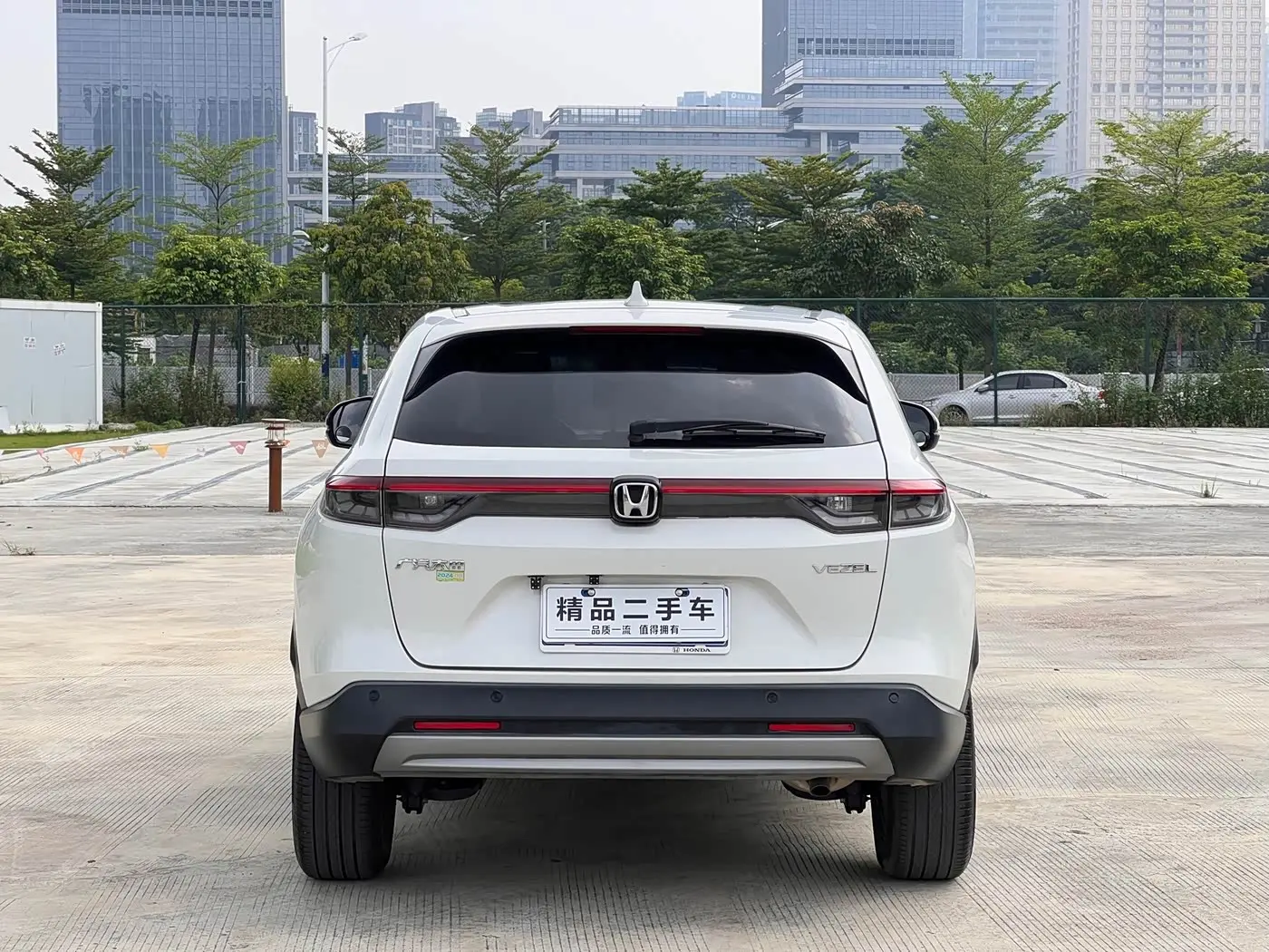 Honda Vezel 2023 — Фото 6/17