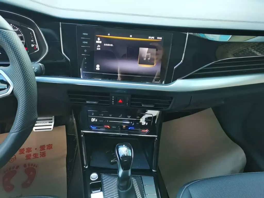Volkswagen Passat 2024 — Şəkil 13/20