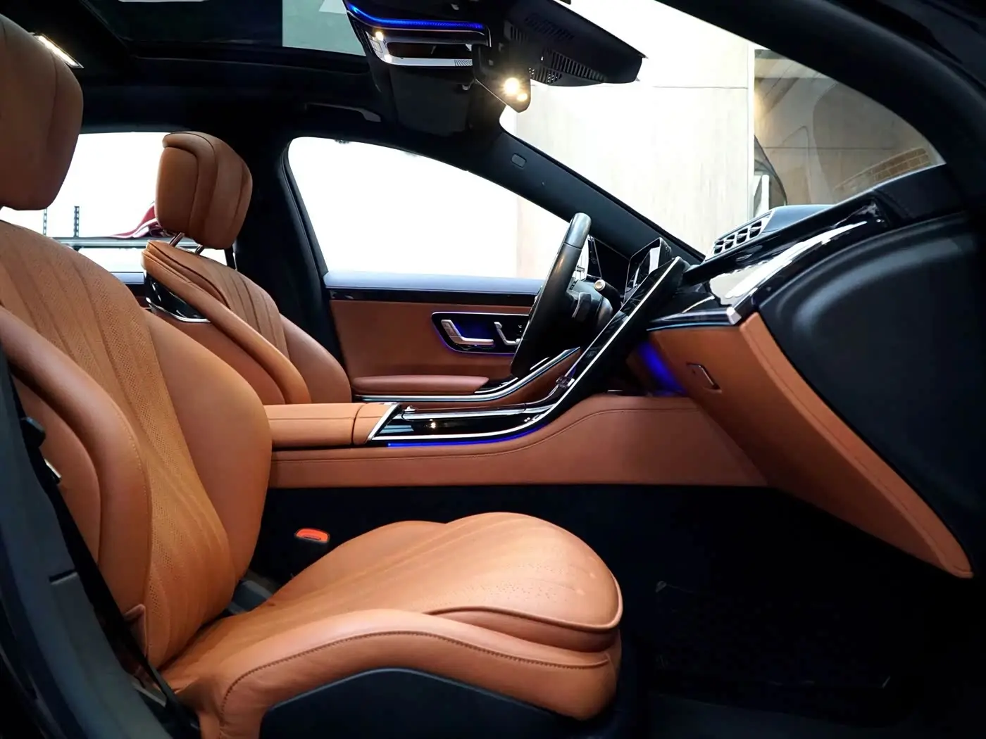 Mercedes-Benz S-Class 2023 — Photo 9/20