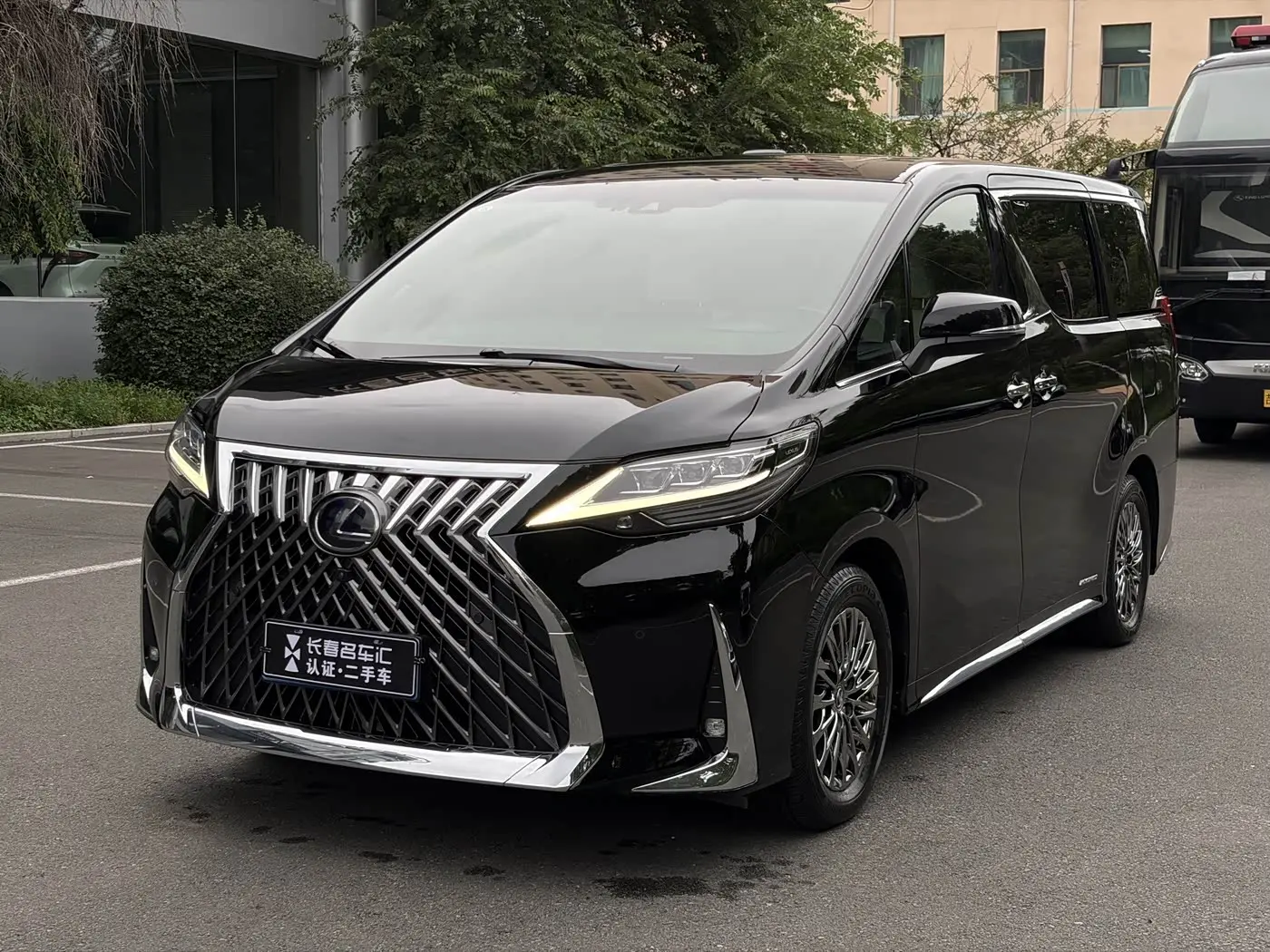 Lexus LM 2021 — Şəkil 1/20