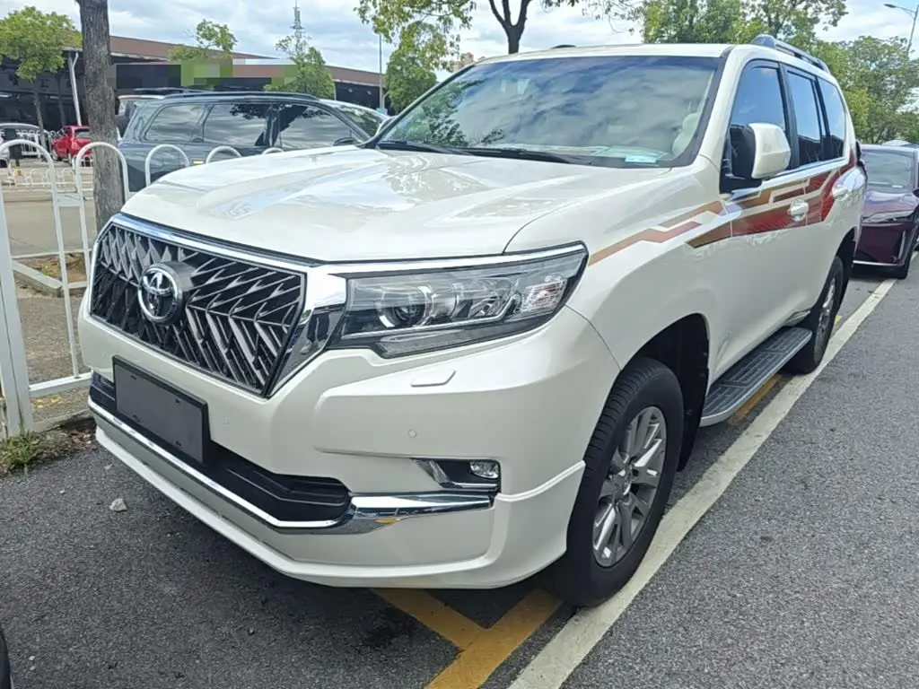 Toyota Prado 2020 — Фото 2/20