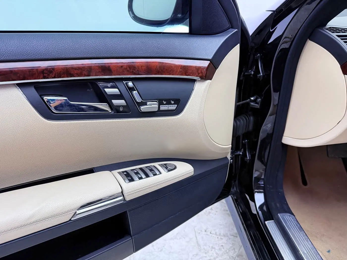 Mercedes-Benz S-Class 2008 — Photo 18/18