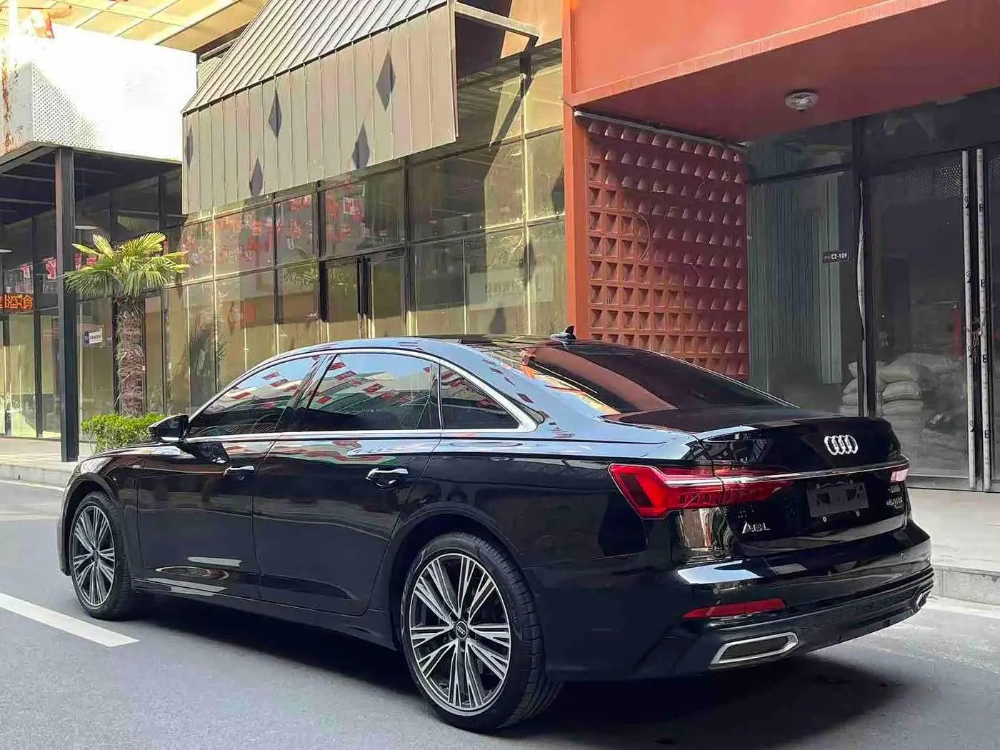 Audi A6L 2022 — Şəkil 10/10