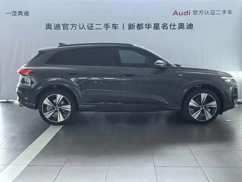 Audi Q5L 2026 — ფოტო 2/18