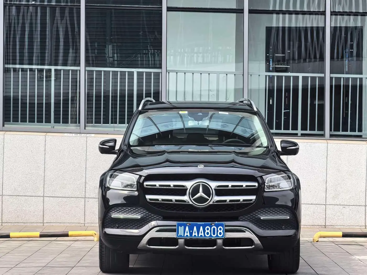 Mercedes-Benz GLS 2020 — Photo 2/20