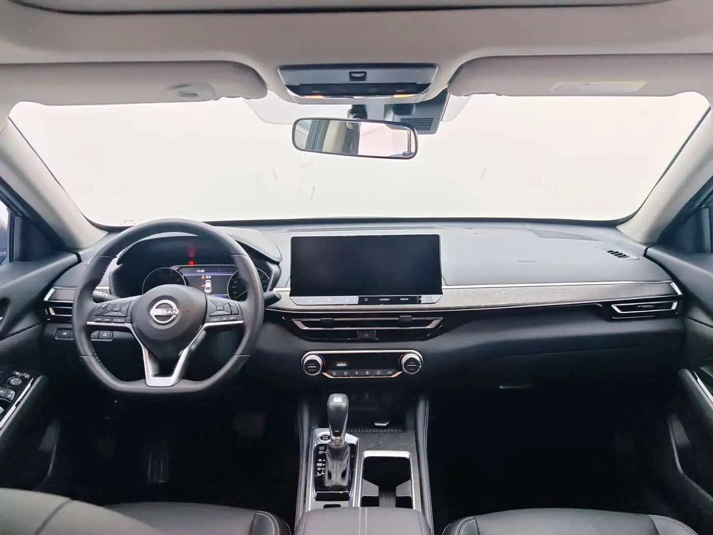 Nissan Teana 2023 — Şəkil 13/20