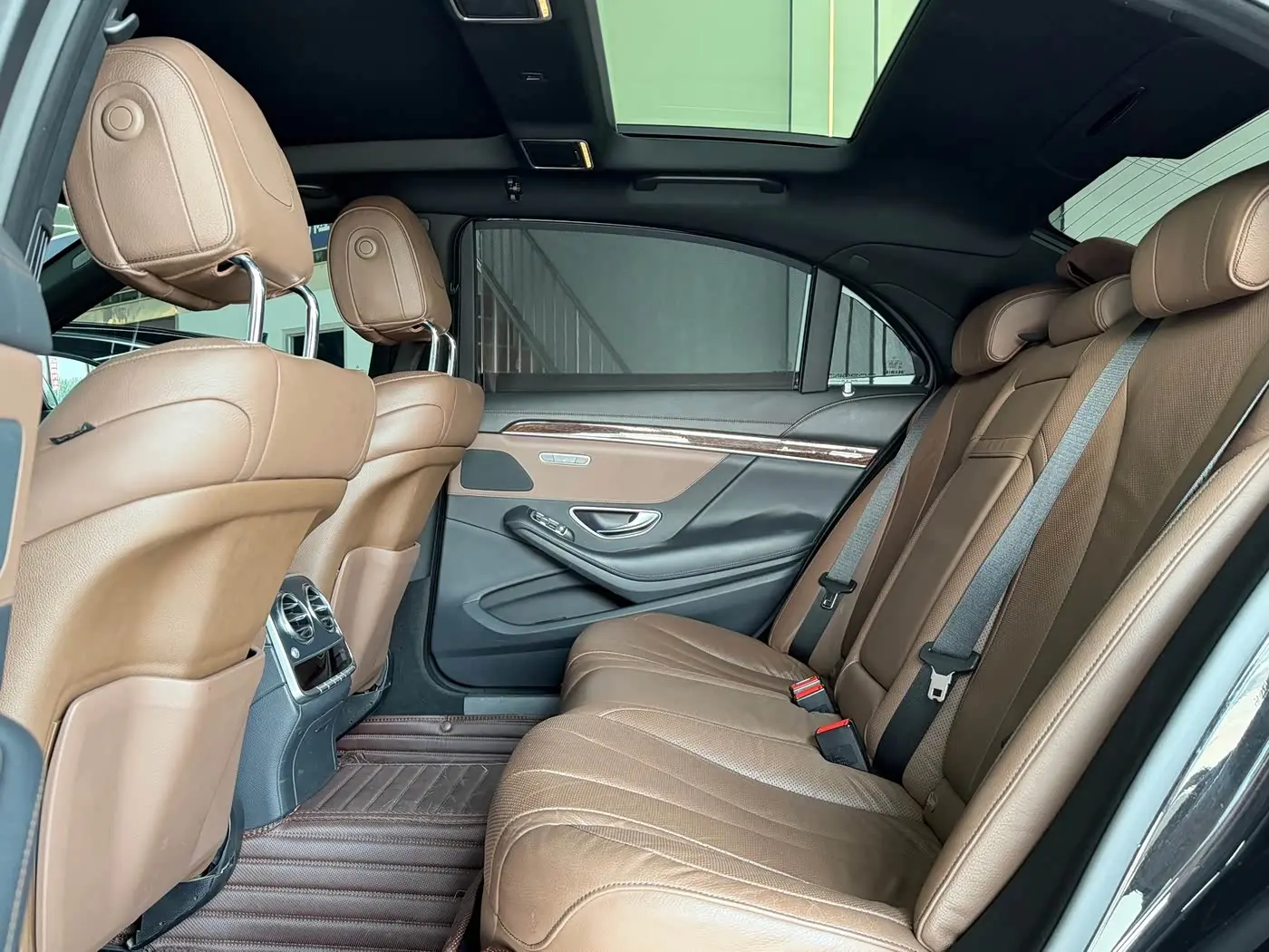 Mercedes-Benz S-Class 2016 — Photo 6/9
