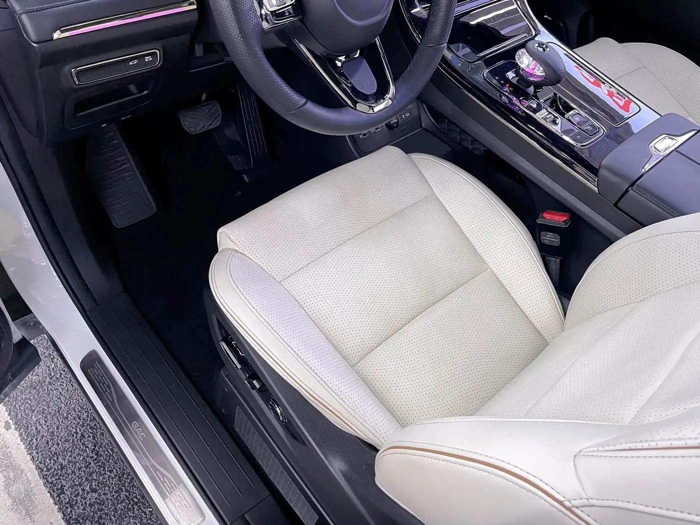 GAC Trumpchi Trumpchi M8 2023 — Фото 17/20