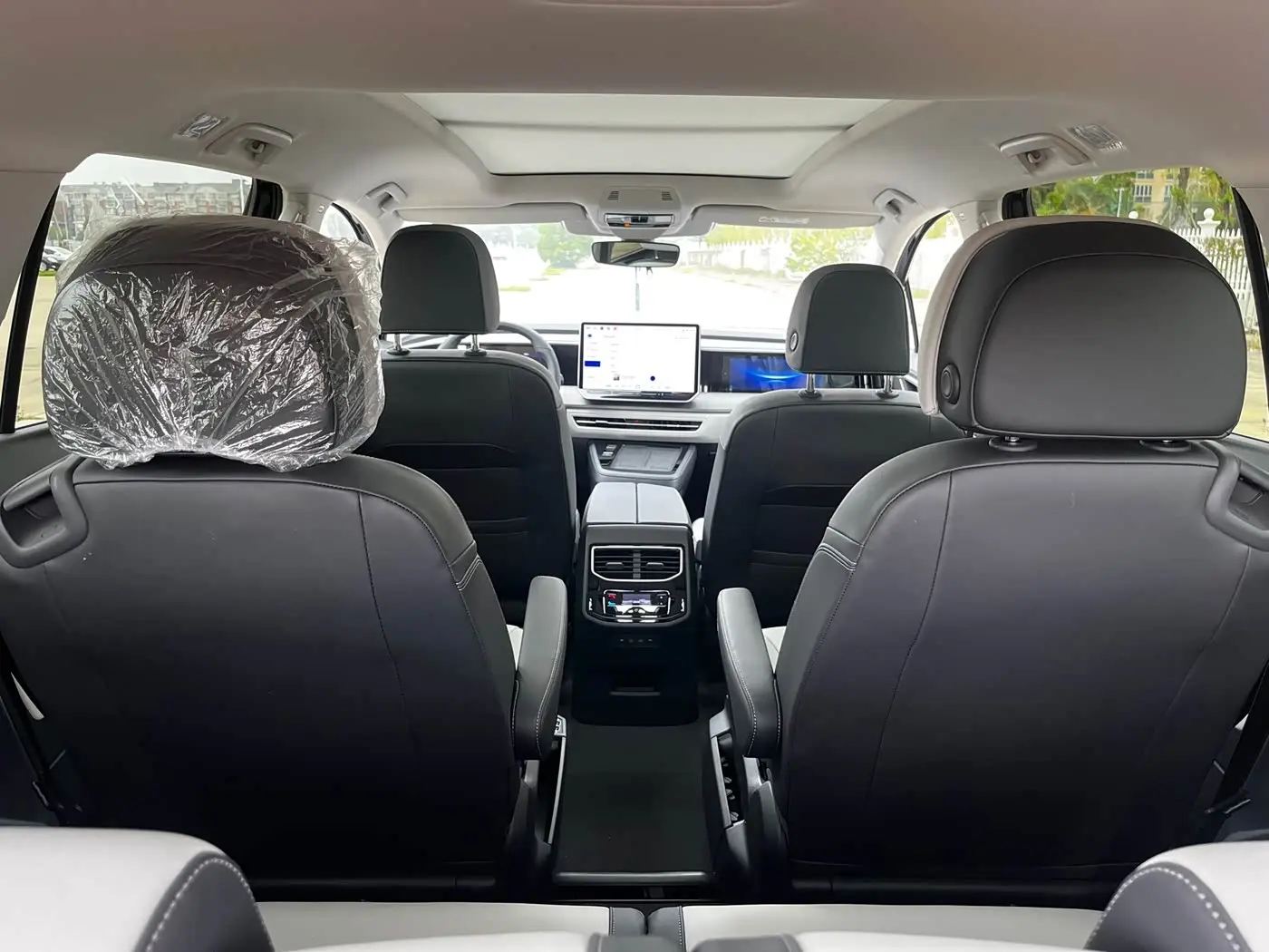 Volkswagen Talagon 2025 — Photo 9/18