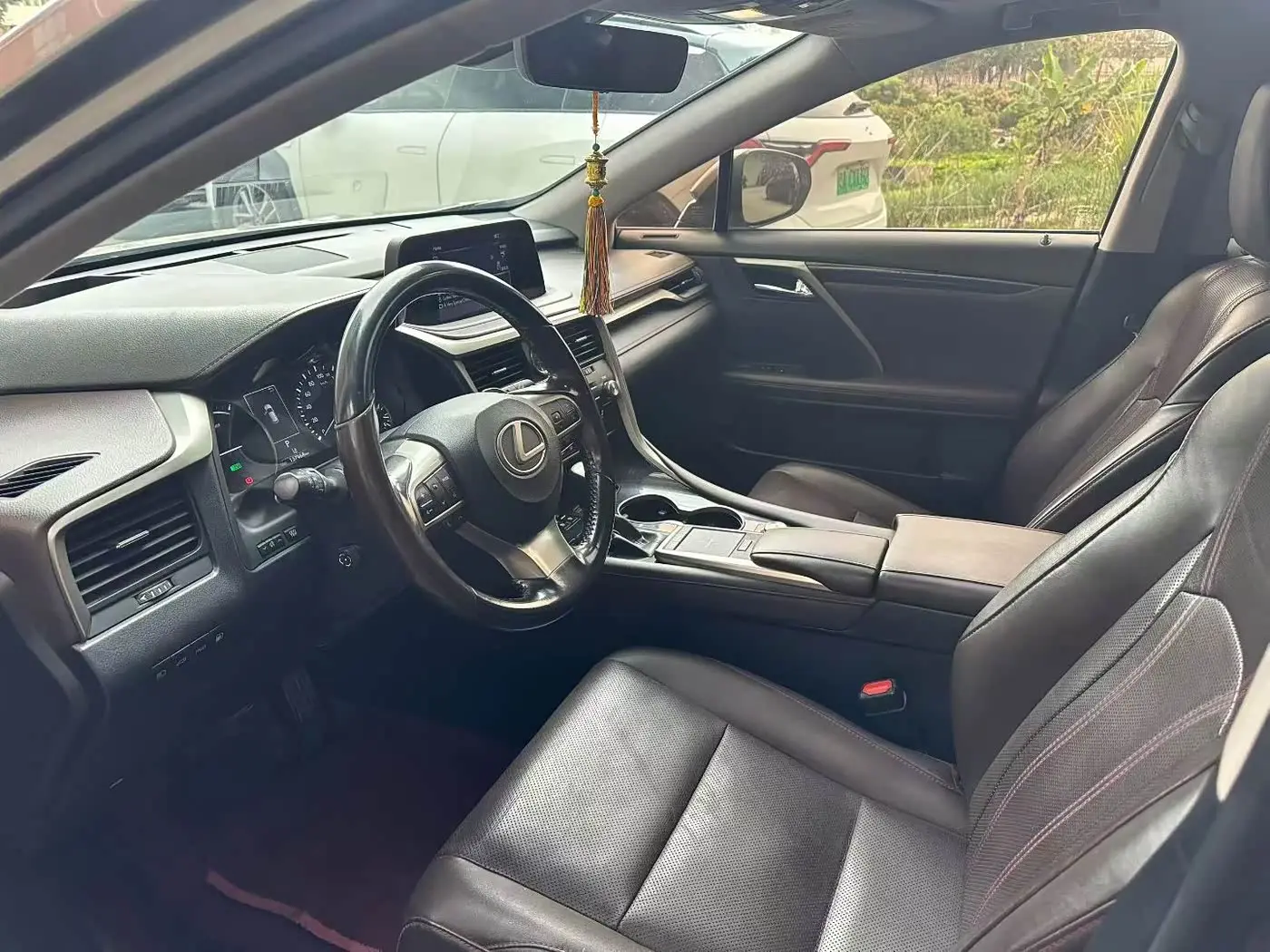Lexus RX 2021 — Photo 4/9
