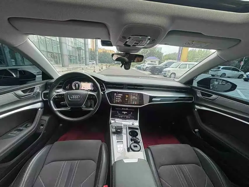 Audi A7L 2024 — Photo 4/9