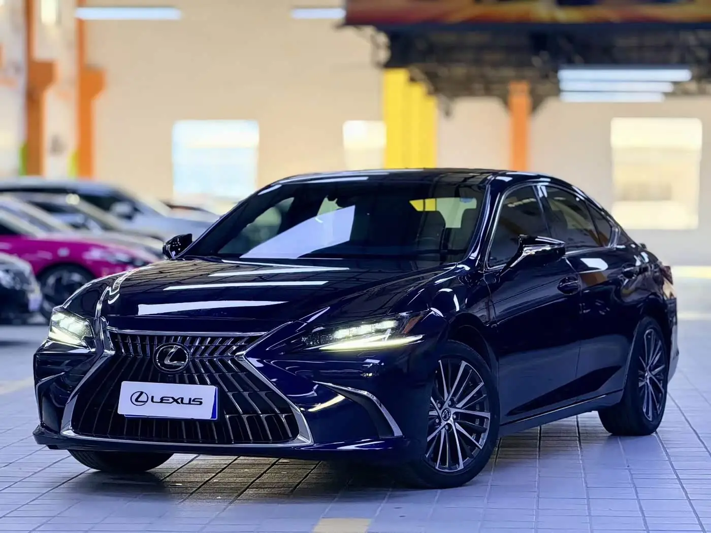 Lexus ES, 2023