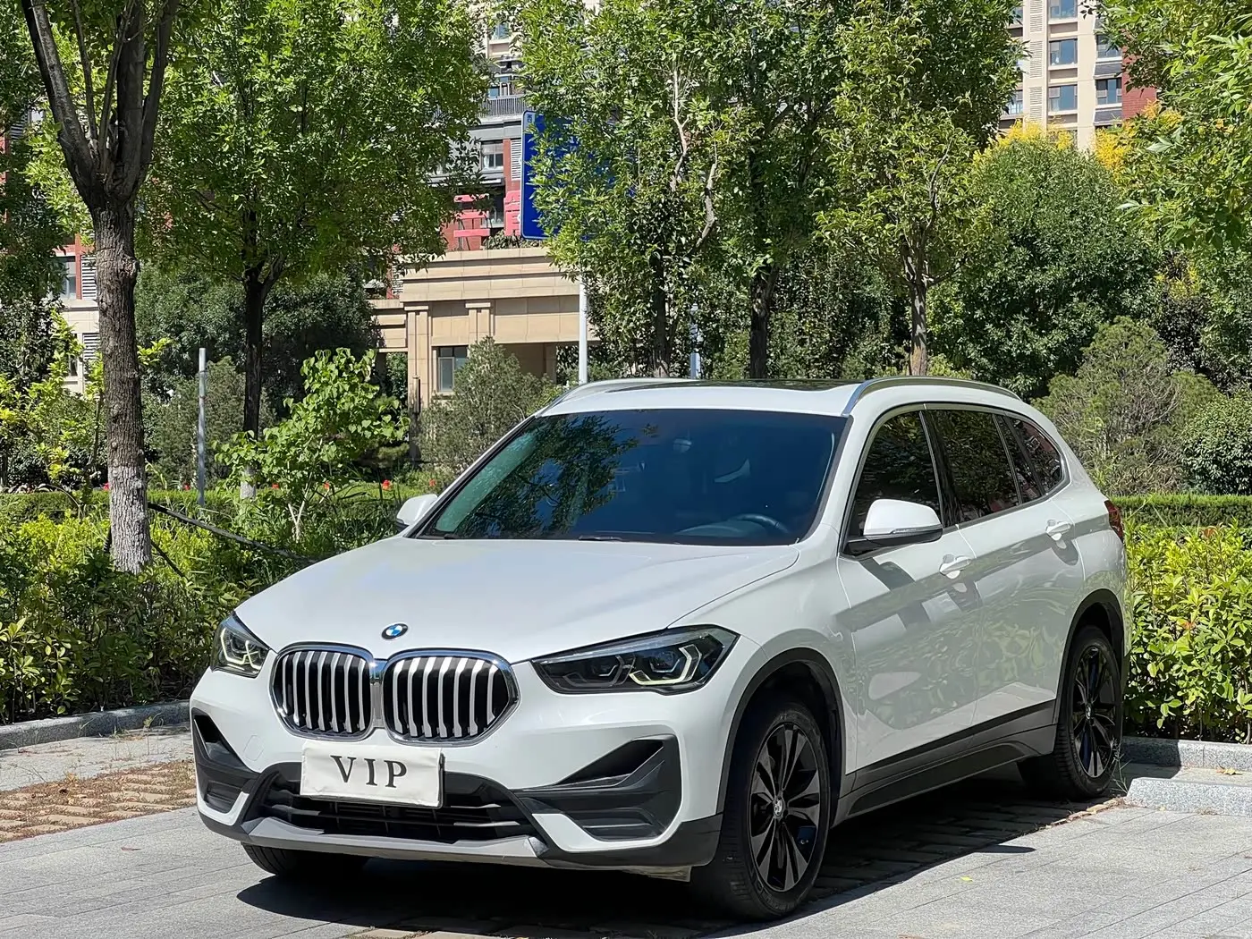 BMW X1 2019 — Фото 1/16