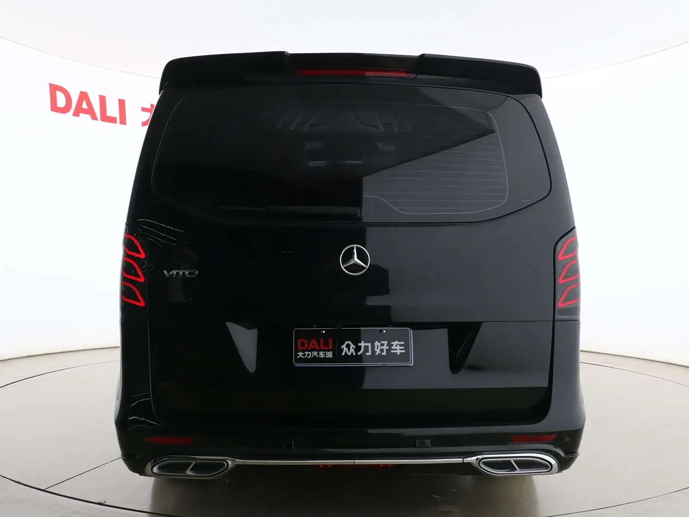 Mercedes-Benz Vito 2023 — Photo 9/17