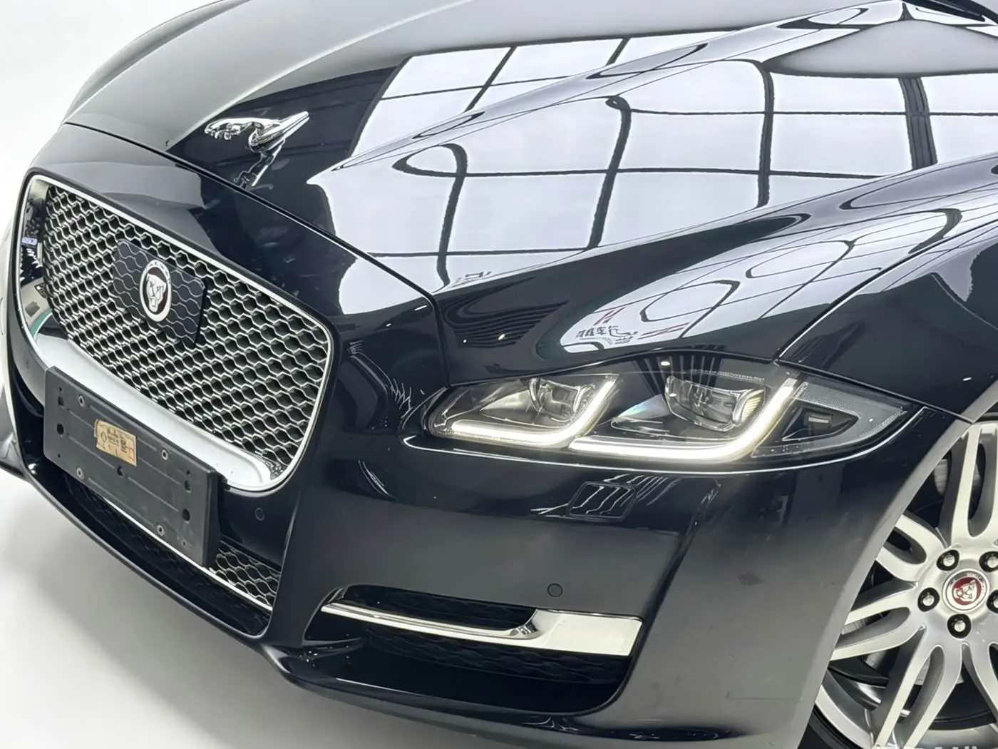Jaguar XJ 2019 — Şəkil 6/16