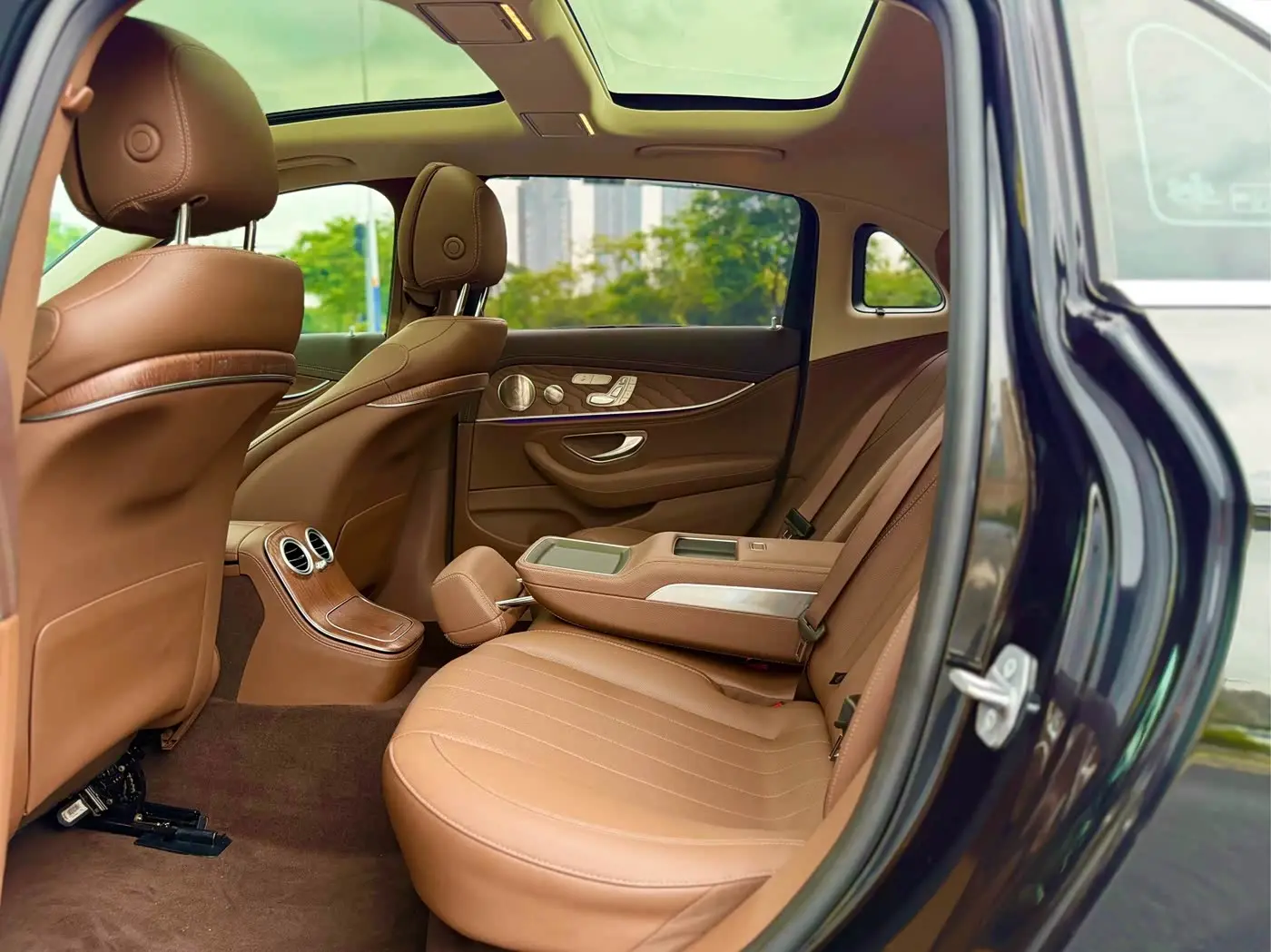 Mercedes-Benz E-Class 2023 — Şəkil 14/20