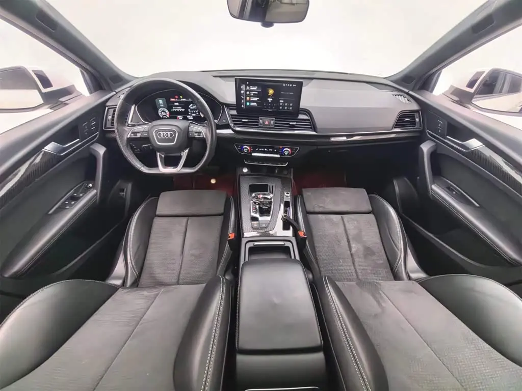 Audi Q5L Sportback 2021 — Photo 8/20